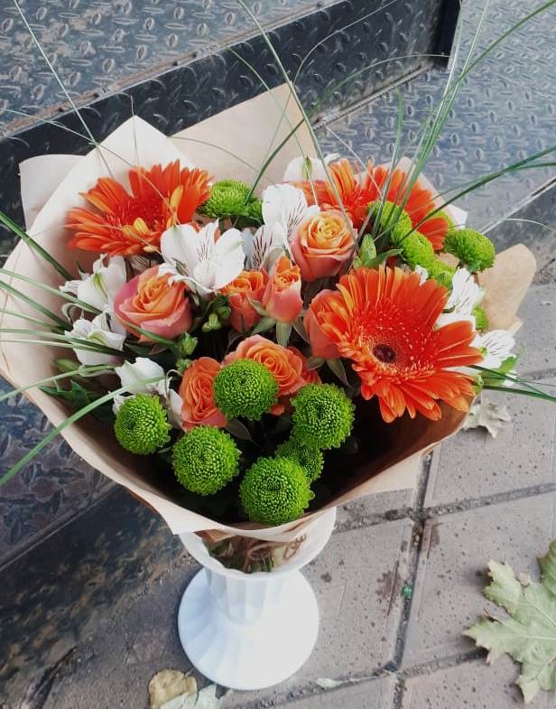 Букет цветов из: Герберы, Хризантемы, Альстромерии и Розы в Выгоничи