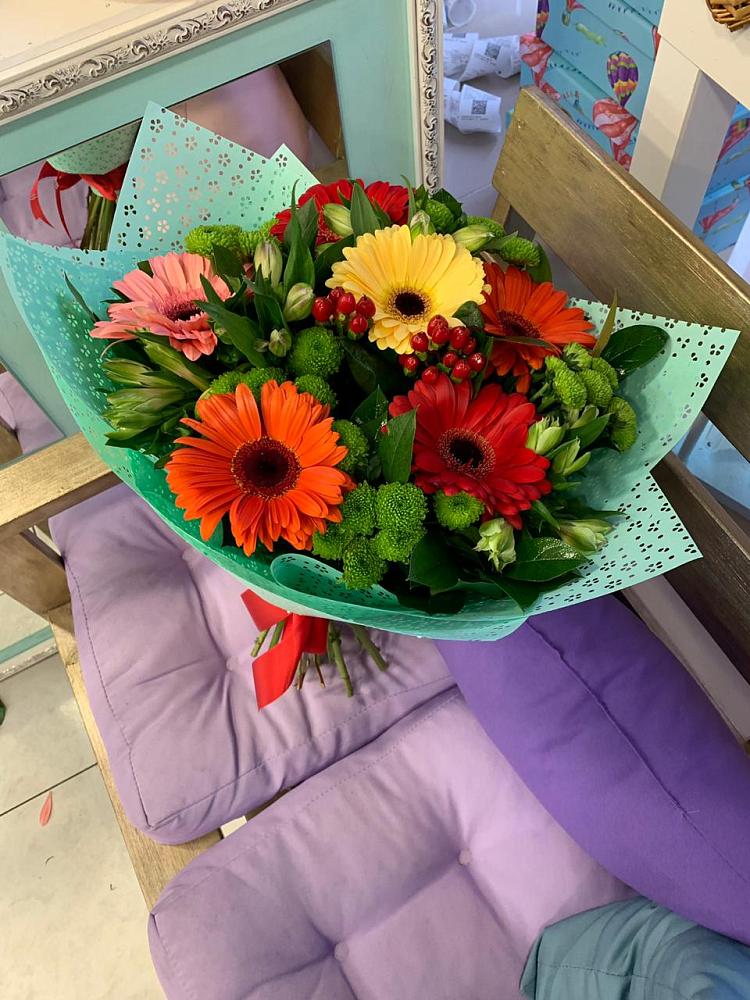 Букет цветов из: Герберы, Хризантемы и Альстромерии в Выгоничи