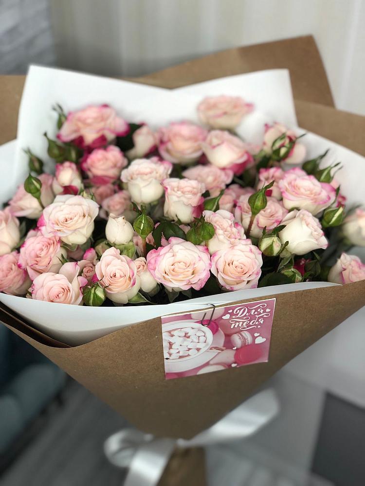 Букет цветов из: Розы в Выгоничи