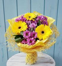 Букет цветов из:  Хризантемы и Герберы в Выгоничи