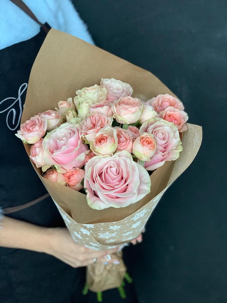 Букет цветов из: Хризантемы и Розы в Выгоничи