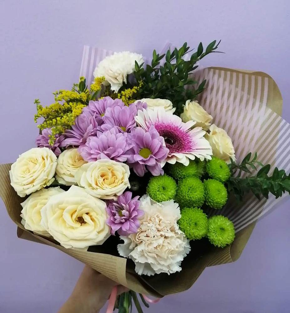 Букет цветов из: Хризантемы, Розы, Гвоздики и Герберы в Выгоничи