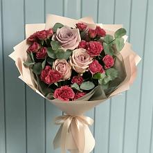 Букет цветов из:  Гвоздики и Розы в Выгоничи