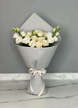 Букет цветов из:  Розы и Лизиантусы в Выгоничи